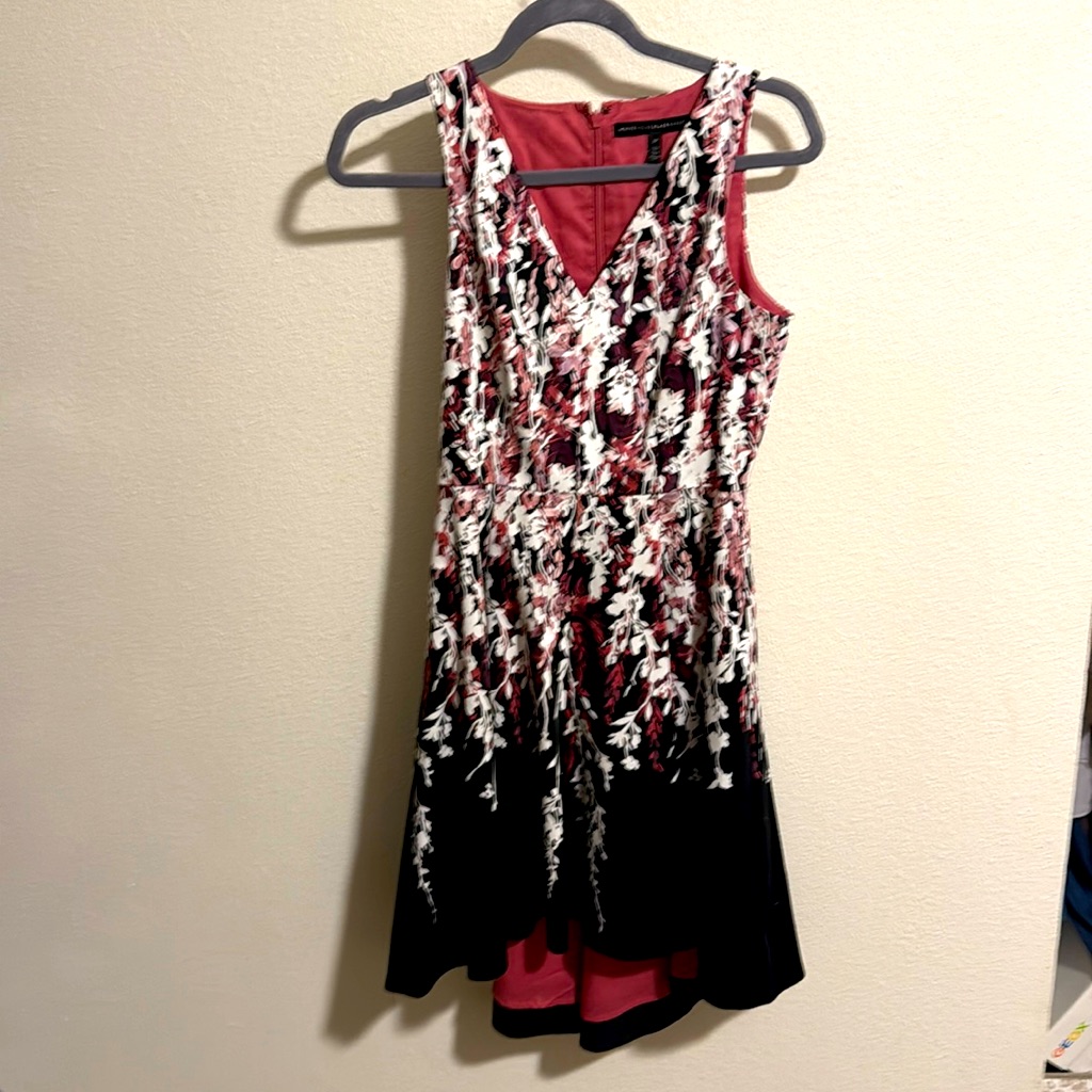 White House Black Market Size 2p Black/White/Mauve Floral Fit Flare Party Dress